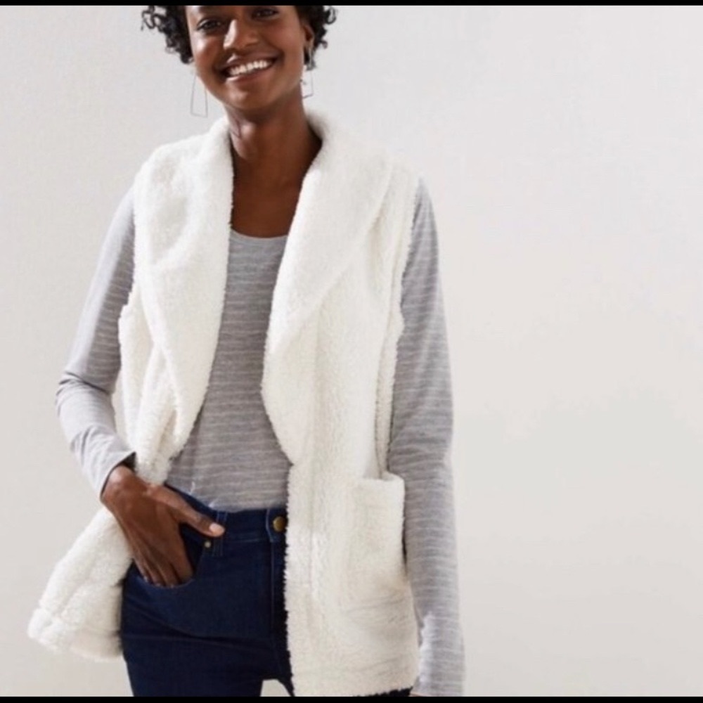 LOFT Sherpa Open Front Vest Shawl Collar White
